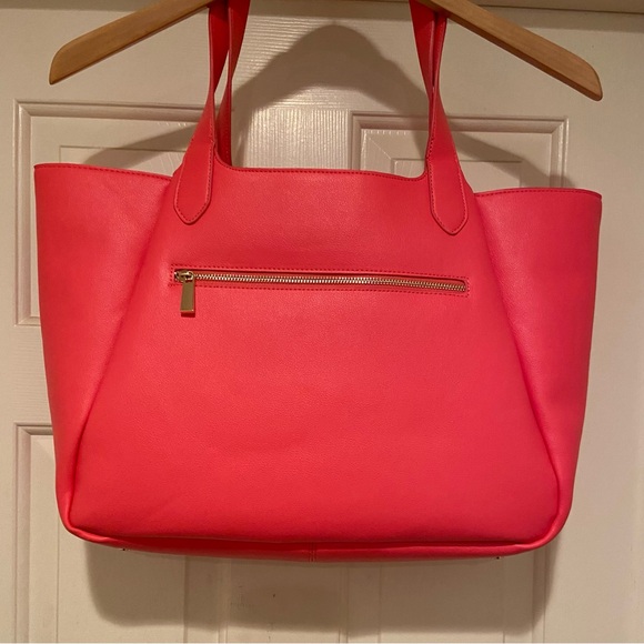 On 34Th Azriell Extra Large Tote Handbag Purse Peony Coral Color Lots Of Pockets - Picture 4 of 16